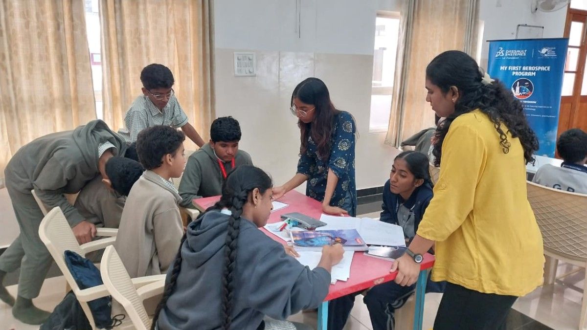 Young Space Pioneers Showcase Working Satellite and Rocket Models (8)